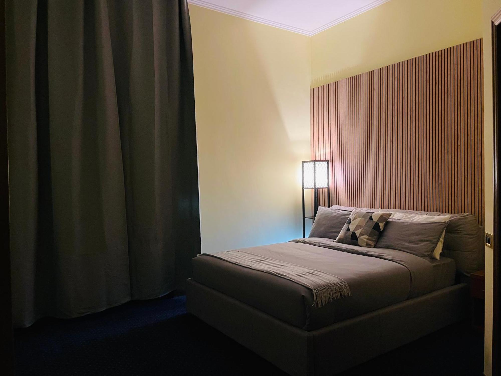 Hotel Rome Place Экстерьер фото
