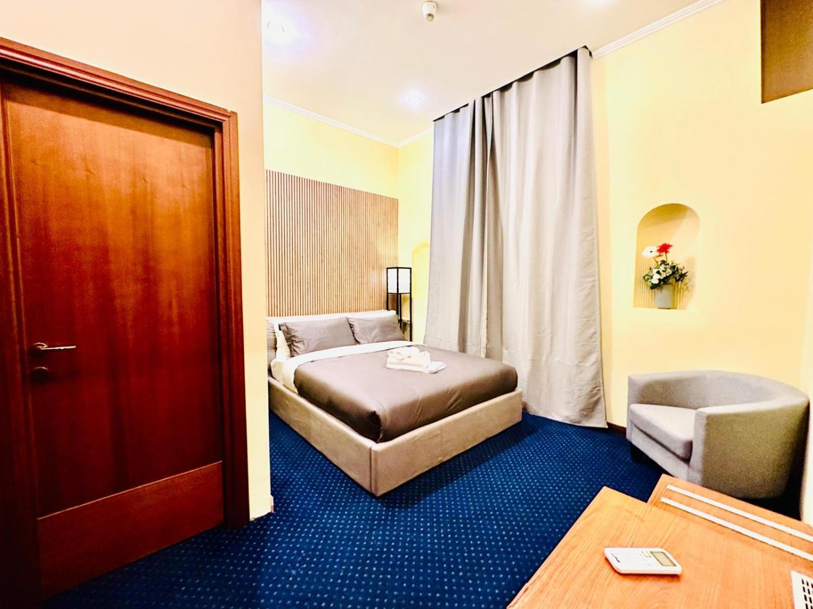 Hotel Rome Place Экстерьер фото