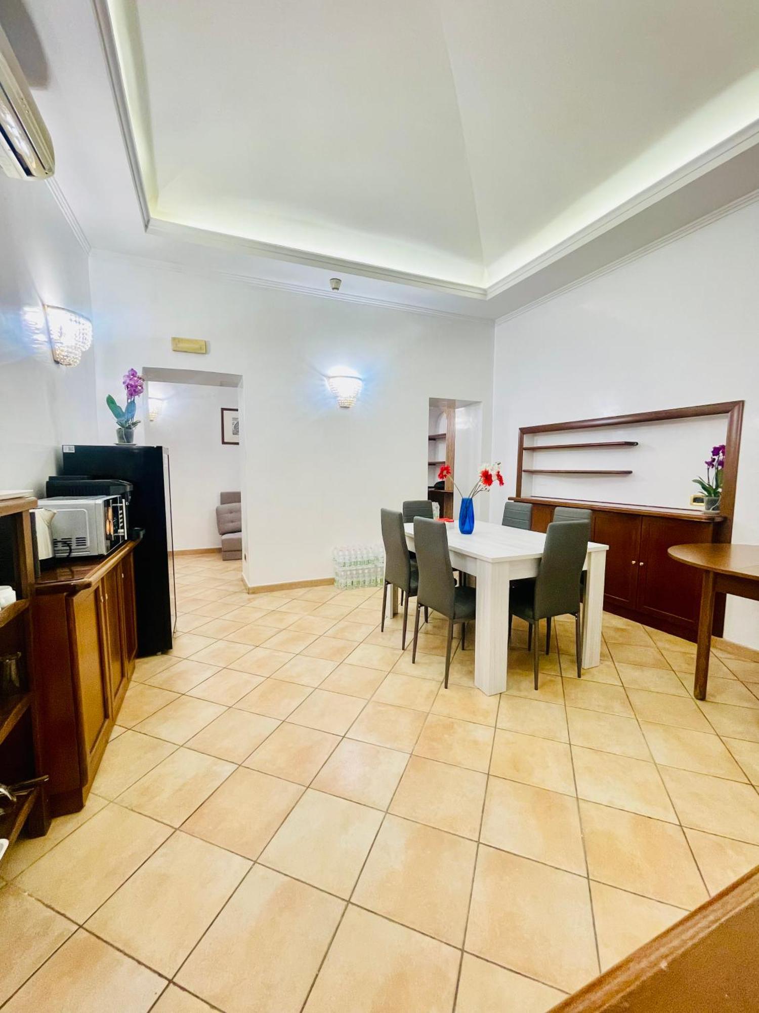 Hotel Rome Place Экстерьер фото